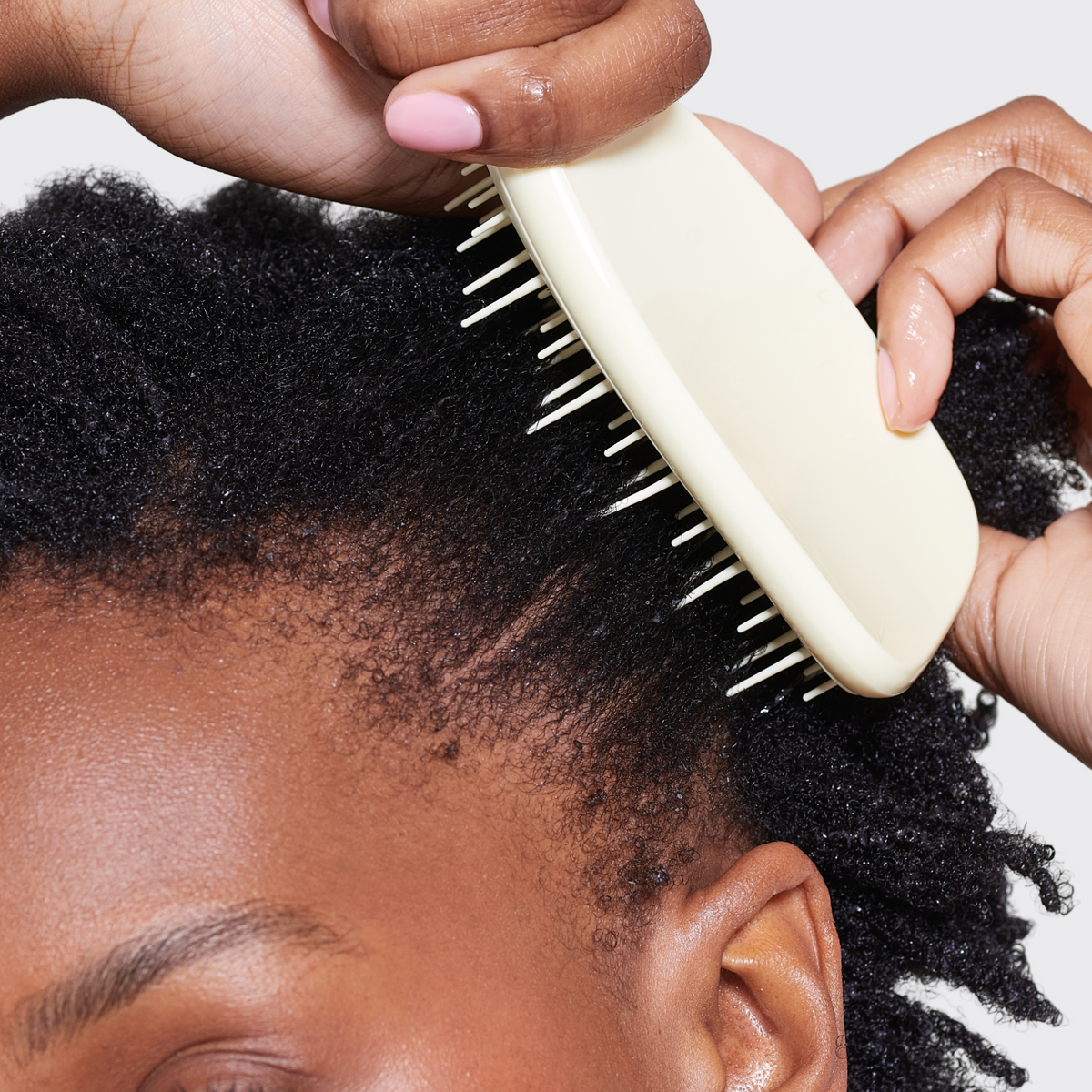 The Ultimate Detangler Extra Gentle